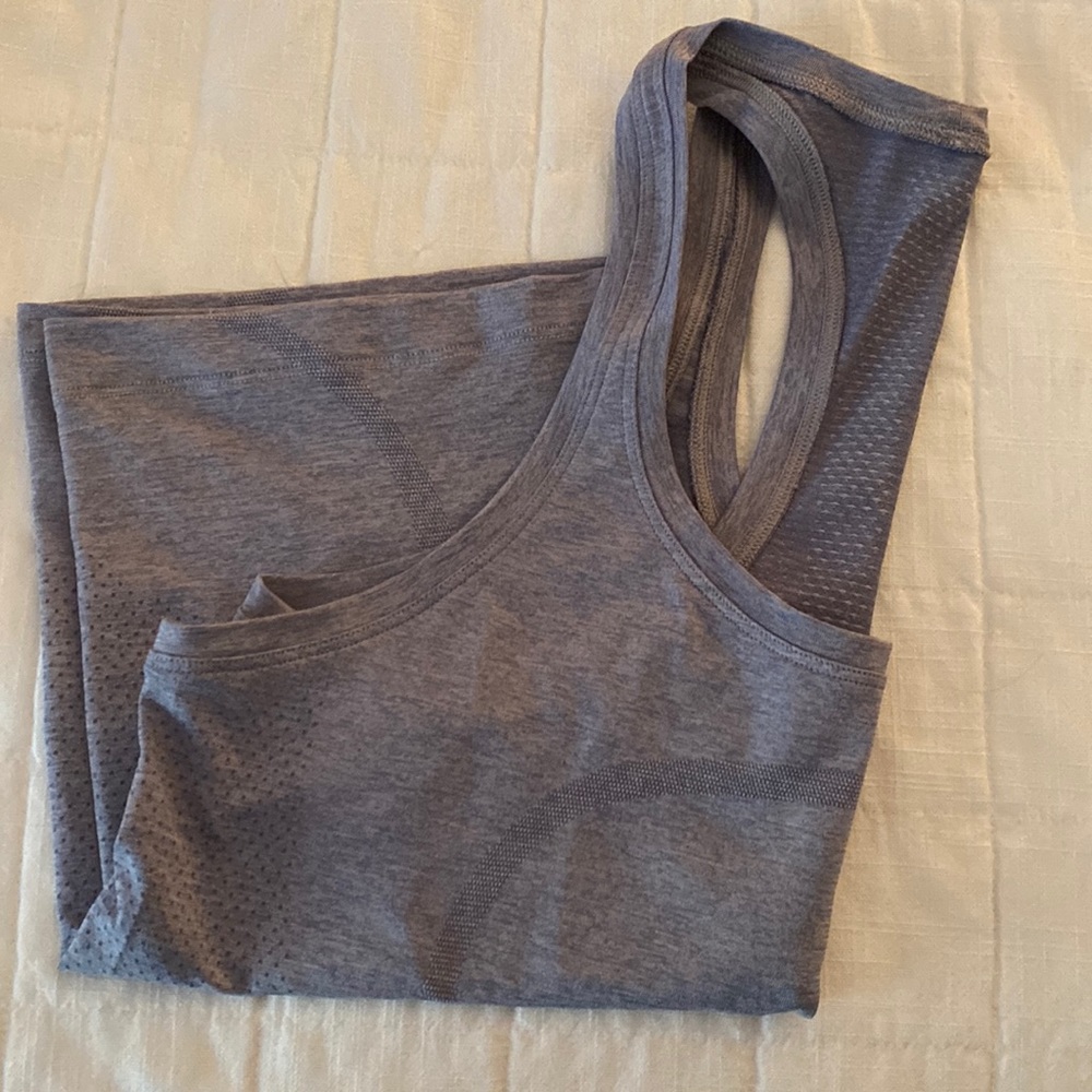 Lululemon Swiftly tank 2.0